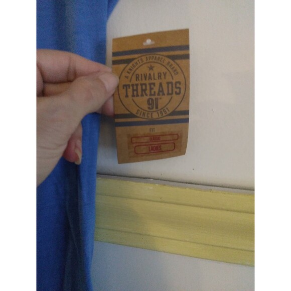 UCLA Bruins Rivalry Threads Blue Logo T-Shirt Women's Size Small Lightweight - Picture 2 of 4